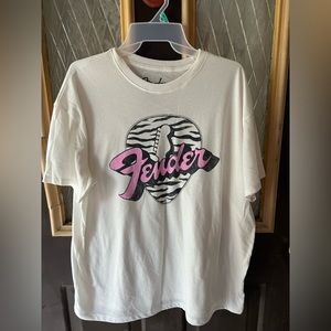 Fender tee